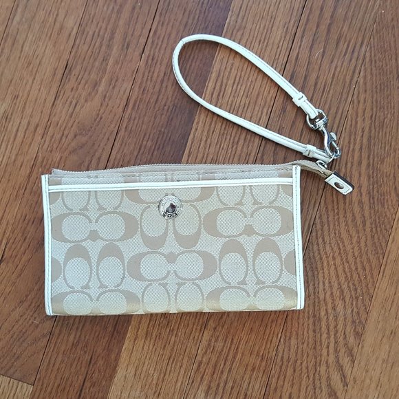 COACH Signature wallet wristlet - Picture 7 of 8
